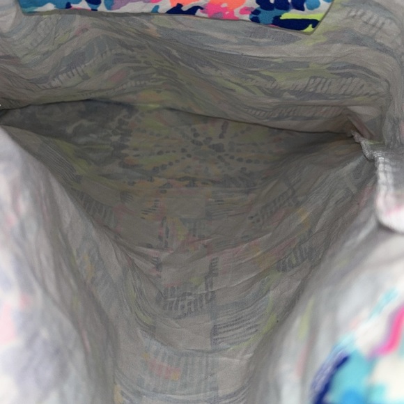 Lilly Pulitzer GWP Beach Game Drawstring Cinch Bag Graphic Print BAG ONLY - Picture 5 of 8